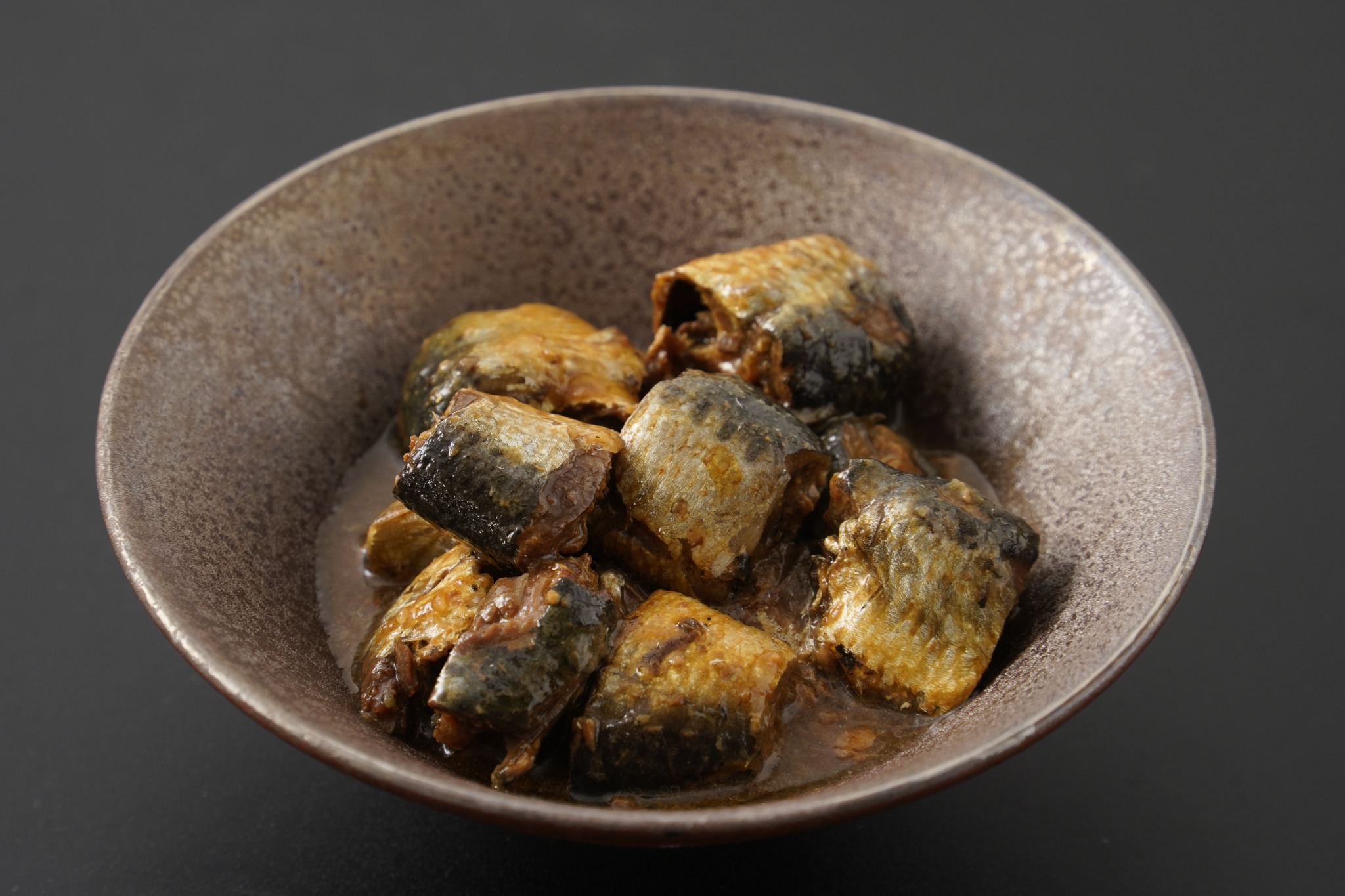 いわし缶木桶仕込み醤油＆酢の中身